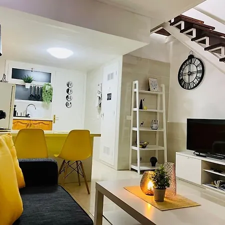 Appartamento Schoener Mit Terrasse Und Pool *