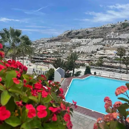 Appartamento Schoener Mit Terrasse Und Pool